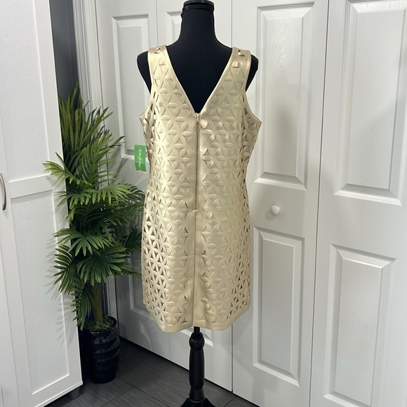 Lilly Pulitzer Mango shift dress gold metalli daisy laser out NWT Size L - Picture 2 of 8